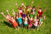 На 5,5 тысяч больше юных жителей отдохнут и оздоровятся в загородных и пришкольных лагерях летом-2023