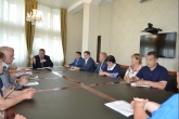 В Правительстве региона состоялась встреча с представителями общественности села Лекарственное