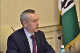 Андрей Травников поручил усилить меры безопасности при проведении инженерных работ на придомовых территориях
