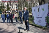 Губернатор Андрей Травников вместе с новосибирцами принял участие в акции «Сад памяти»