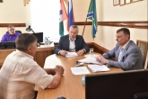 Андрей Травников провёл в Усть-Таркском районе личный приём граждан