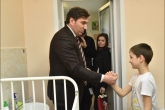 Министр здравоохранения региона поздравил с наступающим Новым годом пациентов детской больницы