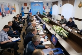Губернатор Андрей Травников провёл внеочередное заседание КЧС: в районах области усилят работу по предупреждению и ликвидации ландшафтных пожаров
