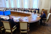 В Правительстве региона вручены памятные знаки предприятиям, работавшим в Новосибирской области в годы Великой Отечественной войны