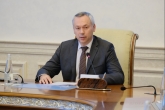 Губернатор Андрей Травников поручил разработать дополнительные меры по противодействию нелегальной реализации ГСМ в Новосибирской области