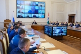 Губернатор Андрей Травников привлечёт прокуратуру и трудовую инспекцию для усиления контроля за исполнением мер по противодействию инфекции