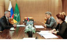 Андрей Травников провёл рабочую встречу с Председателем Правления Россельхозбанка Борисом Листовым