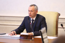 Андрей Травников поручил обезопасить места скопления грунтовых вод