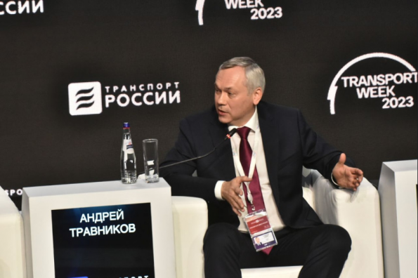Андрей Травников обозначил амбициозные задачи по развитию новосибирского авиаузла на форуме «Транспорт России»