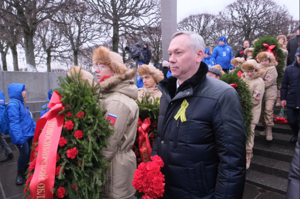 Делегация Новосибирской области в Санкт-Петербурге принимает участие в памятных мероприятиях, посвященных 80-летию полного освобождения Ленинграда от фашистской блокады