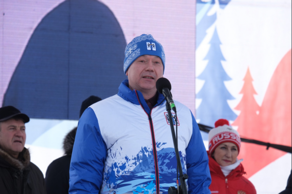 Губернатор Андрей Травников приветствовал участников финала X зимней Спартакиады муниципальных образований Новосибирской области
