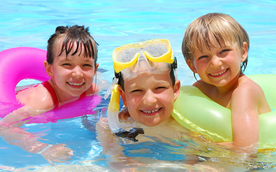 В школах Новосибирской области будут учить детей и их родителей безопасности на воде