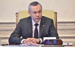 Андрей Травников: На помощь врачам в борьбе с коронавирусом вышли 160 студентов НГМУ и более 80 студентов медколледжа   