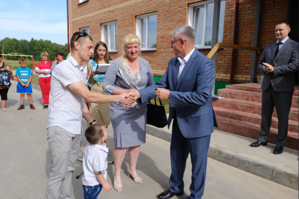 Ключи от 18 новых квартир получили жители Маслянинского района