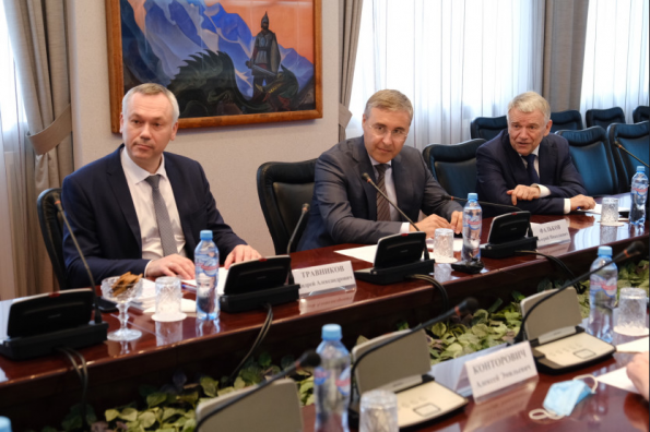 Министр РФ Валерий Фальков и Губернатор Андрей Травников провели рабочую встречу с учёными Сибирского отделения РАН