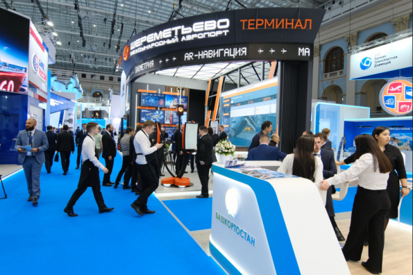 Губернатор представил новосибирский опыт развития контейнерных перевозок на форуме «Транспорт России»