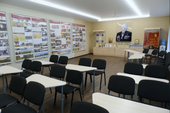 Современные кадры для современных сельхозпредприятий: Губернатор высоко оценил работу по профориентации в Верх-Ирмени