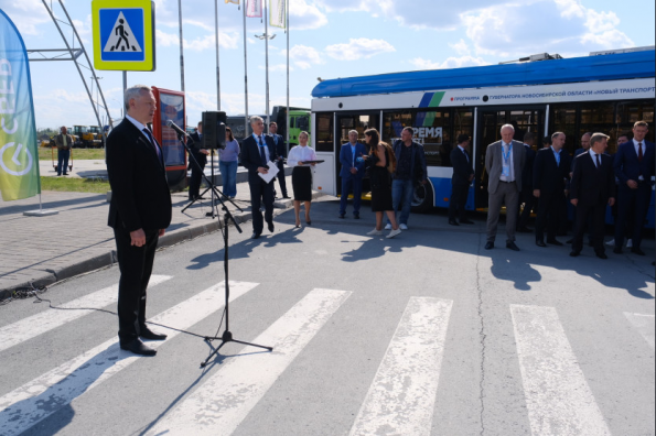 Губернатор Андрей Травников дал старт масштабной реновации транспортного парка Новосибирска