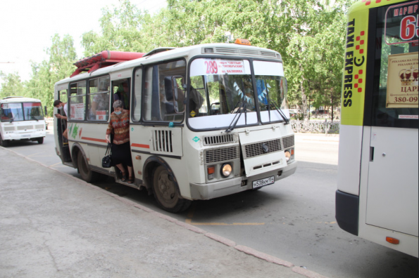 Рейды в общественном транспорте проходят в Новосибирской области в период действия масочного режима