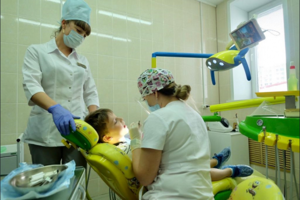 По областной программе улучшены качество и доступность стоматологической помощи жителям левого берега Новосибирска