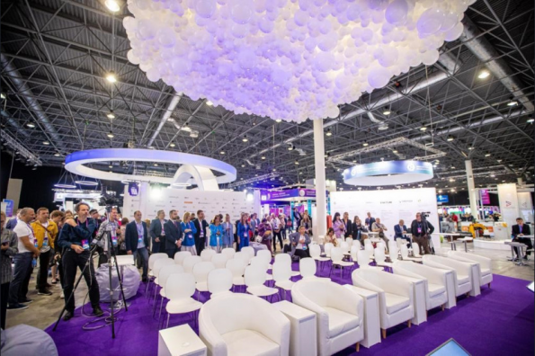 «Молекулы» с бизнес-идеями: 24 компании представили инновации на 16-ой Венчурной Ярмарке в рамках Технопрома