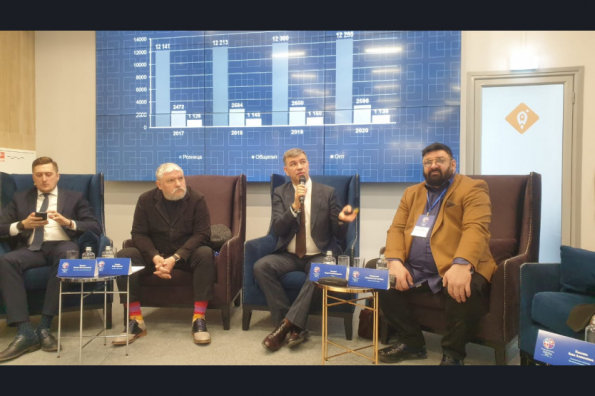 Новые тренды в сфере общепита и гостеприимства обсудили на пленарном заседании форума «HoReCa Сибири»