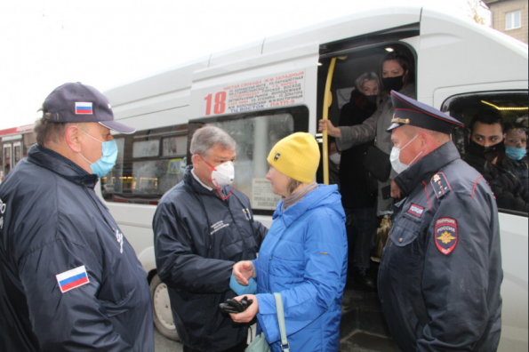 Более 250 рейдов по соблюдению масочного режима в общественном транспорте проведено региональным минтрансом 