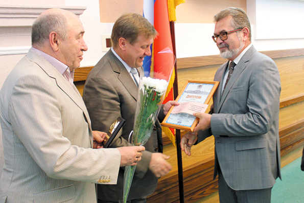 Награждение банка «Акцепт» дипломом «Новосибирская марка-2015»