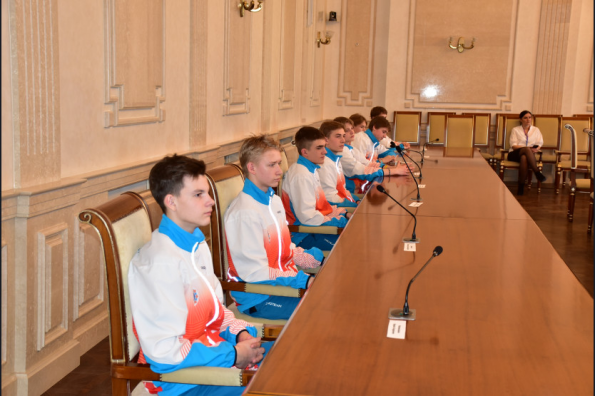Новосибирских спортсменов Международных игр «Дети Азии» наградили в Правительстве региона