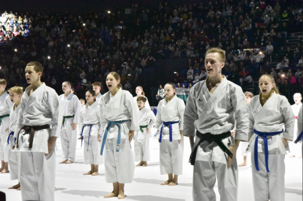 Тысячи участников из десятков регионов и стран: в Новосибирской области проходит международный турнир по каратэ «Кубок Успеха»