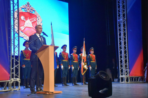 Андрей Травников поздравил воинов-сибиряков с 20-летней годовщиной создания 41-й армии