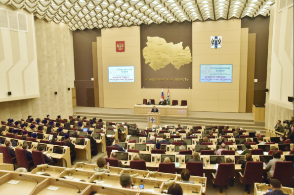 Первый заместитель Губернатора Юрий Петухов принял участие в VI парламентских встречах в рамках Рождественских образовательных чтений