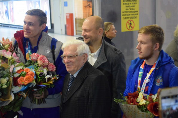Губернатор Андрей Травников поздравил призеров юношеских Олимпийских игр