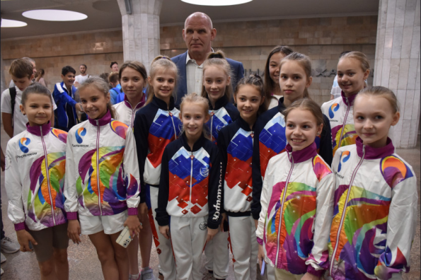 Спортивный поезд-музей вышел на линии новосибирского метрополитена