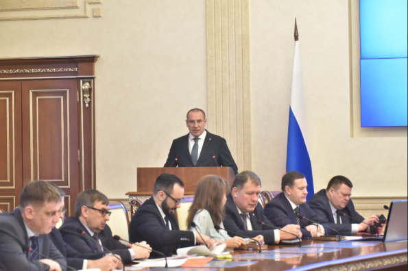 Губернатор поручил шире использовать механизм казначейского сопровождения при реализации региональных программ