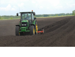 Миллион гектаров засеян: аграрии региона продолжают яровой сев с рекордной дневной выработкой