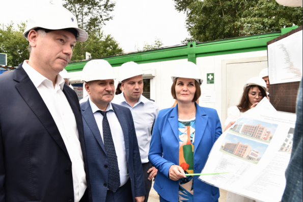 Возведение нового здания школы №57 в Новосибирске ведется по графику