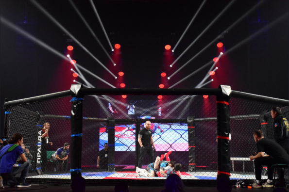 В Новосибирской области кубок по смешанным единоборствам собрал спортсменов из 23 регионов от Москвы до Камчатки