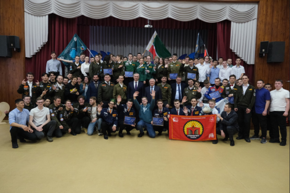 Андрей Травников дал старт зимнему этапу Межрегиональной студенческой стройки ЦКП СКИФ