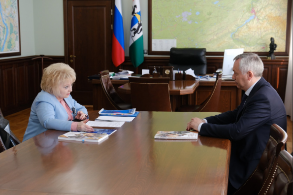 Губернатор Андрей Травников провел рабочую встречу с Уполномоченным по правам человека в Новосибирской области Ниной Шалабаевой