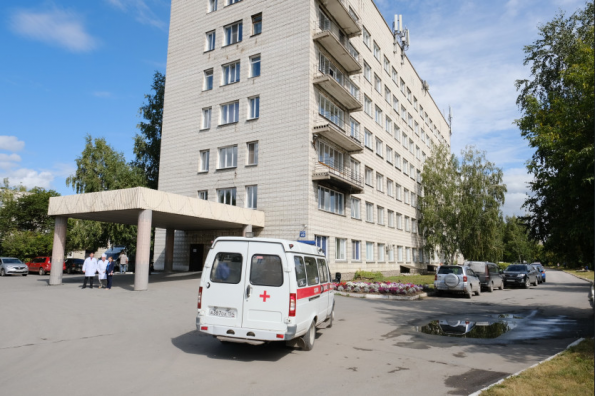 Первый замгубернатора Юрий Петухов проконтролировал реализацию нацпроекта «Здравоохранение» в больницах Новосибирска и Краснообска  