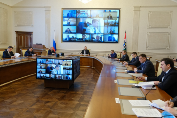 В Новосибирской области будет введен масочный режим, а дистанционное обучение в школах продлят до 15 мая