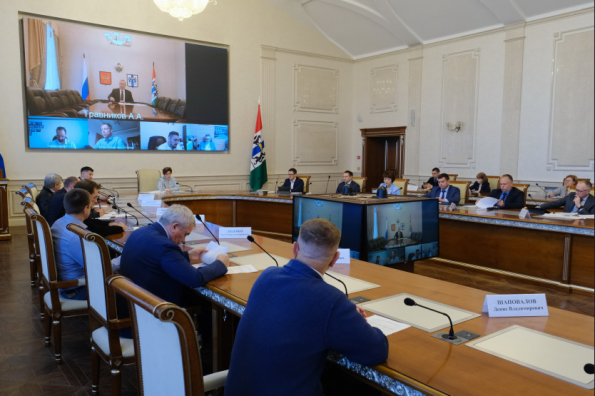 От цифровых моделей пассажирских перевозок до БПЛА: Губернатор Андрей Травников провел заседание Совета по научно-технической политике Новосибирской области