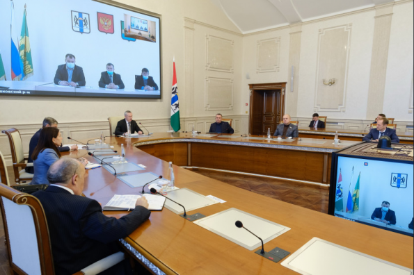 Губернатор обсудил с депутатами Мошковского и Болотнинского районов продолжение реализации важных социальных проектов