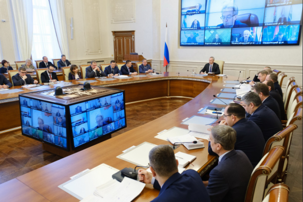Губернатор Андрей Травников: Уплата налогов должна быть удобной для граждан