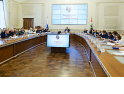 В Правительстве Новосибирской области обсудили уничтожение дикорастущей конопли