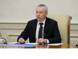 Губернатор Андрей Травников поручил оказать необходимую помощь пострадавшим в связи с пожаром в Карасукском районе