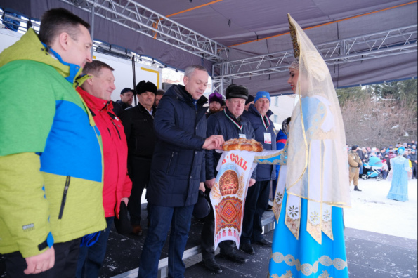 Губернатор Андрей Травников пожелал удачи участникам финальных соревнований XXIII Зимних сельских спортивных игр в Колывани