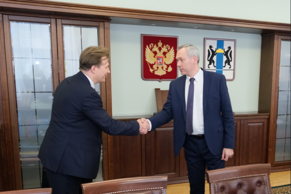 Губернатор Андрей Травников провёл рабочую встречу с руководством «Росбанка»  