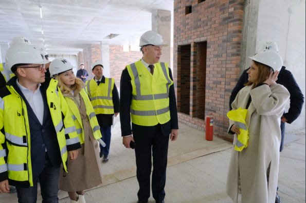 Губернатор проконтролировал ход строительства кампуса мирового уровня НГУ